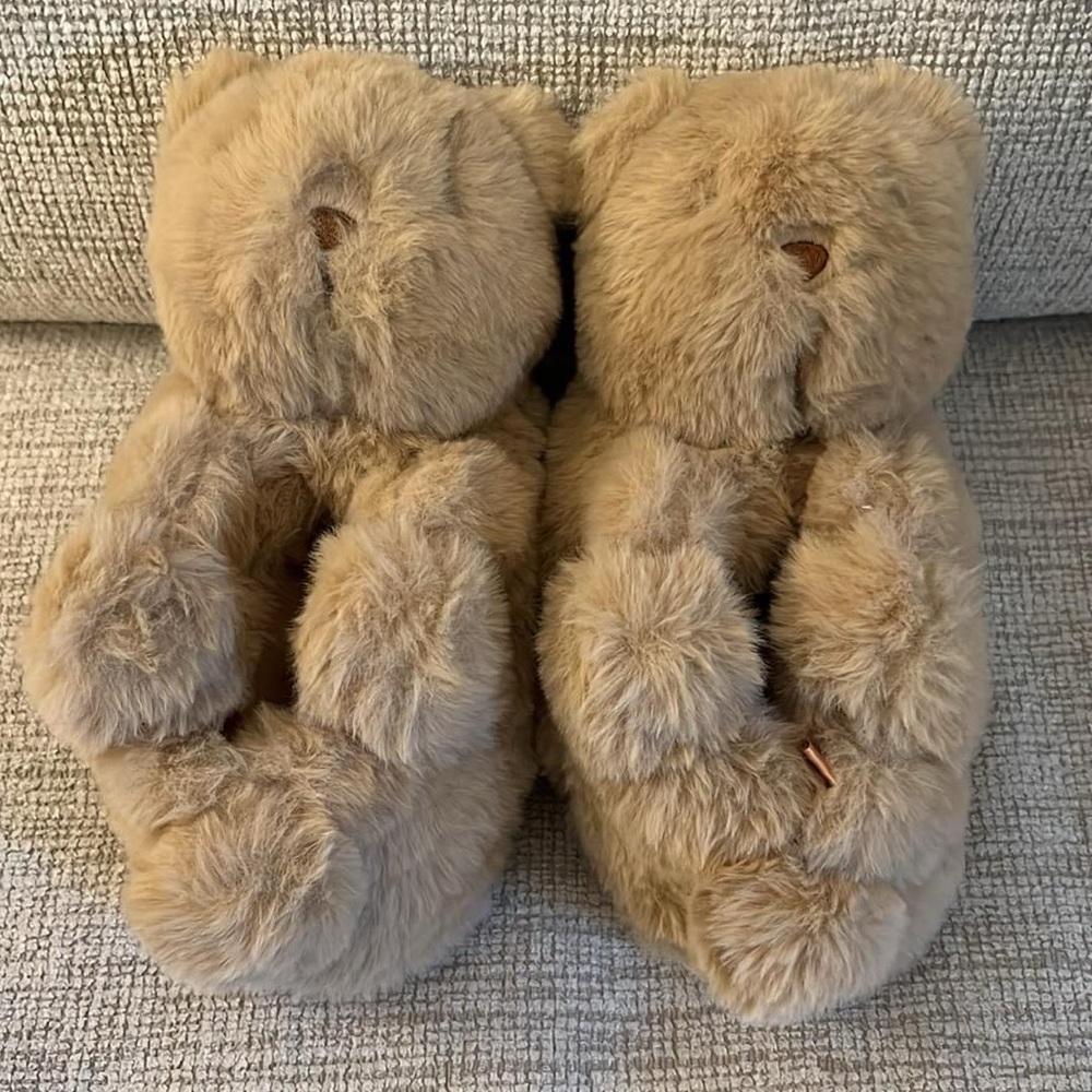 Toddler teddy bear slippers size 7/8 never worn baby Gap
